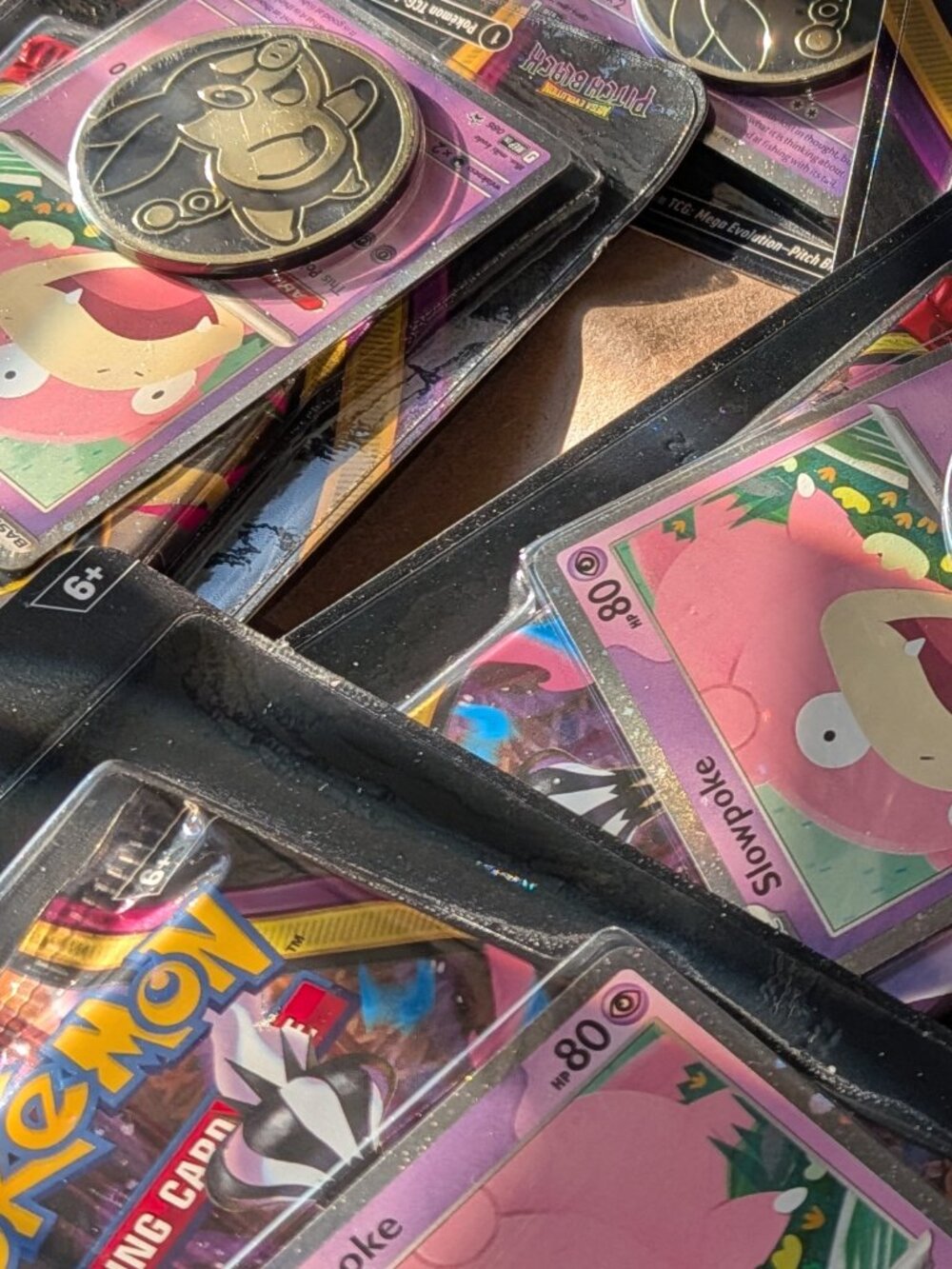 Pokémon ME: Pitch Black Slowpoke Promo Blister Pack - Sealed Lot 6 - Picture 7 of 8